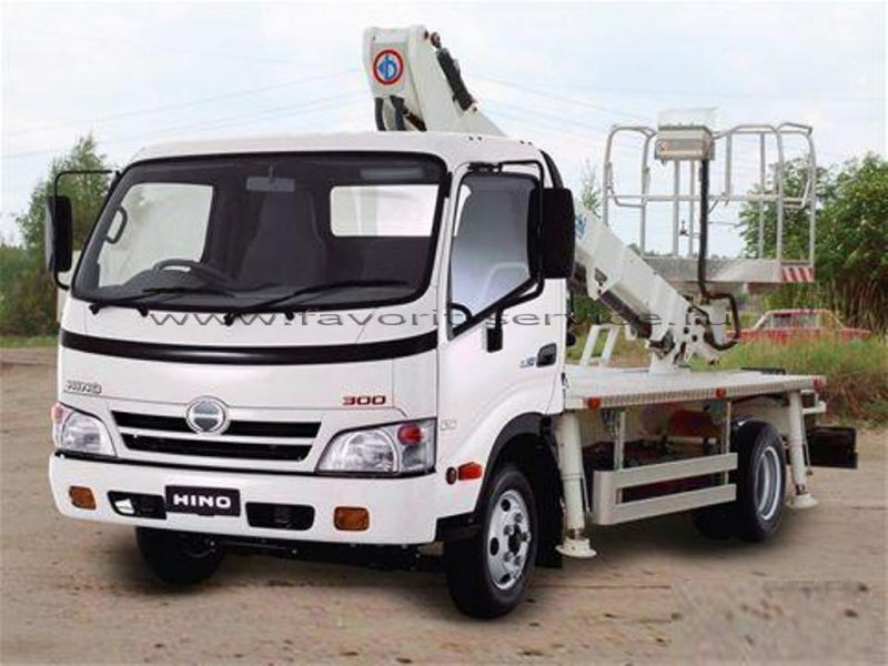 Гидроподъемник, АГП, Автовышка HINO-300