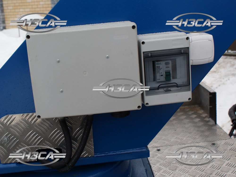 Автовышка на базе ГАЗ-33023 ФЕРМЕР со сдвоенной кабиной