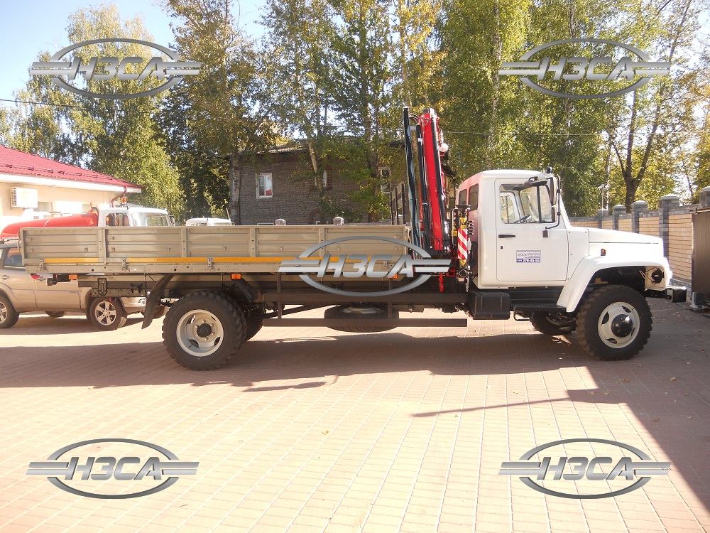 Бортовой ГАЗ-33086 Земляк с краном-манипулятором КМУ