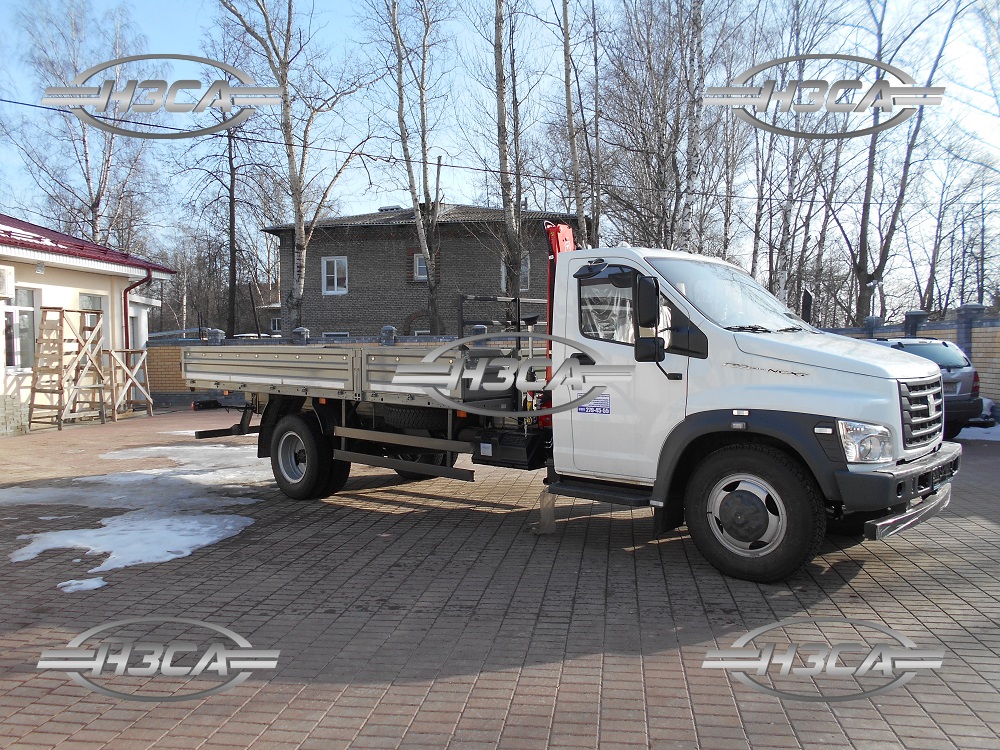ГАЗон Next с краном-манипулятором (КМУ) Fassi