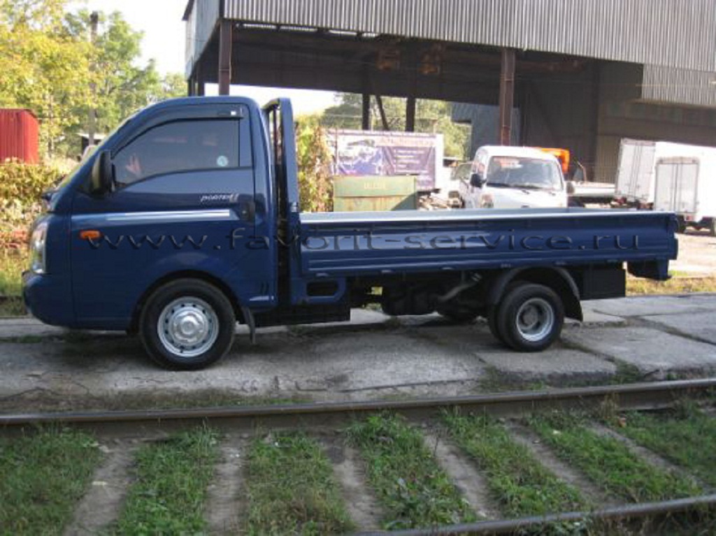 Бортовой HYUNDAI PORTER 2, L=2.8-2.9м