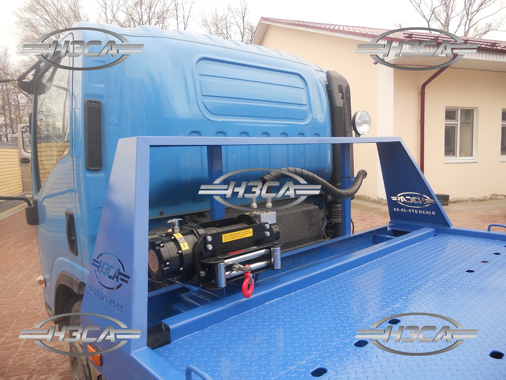 Эвакуатор Isuzu NQR 75 со сдвижной платформой