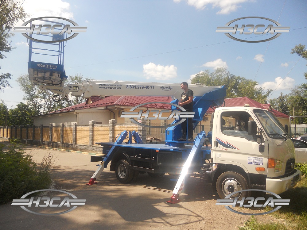 АГП / Автовышка Hyundai_HD-78 высотой 18 метров