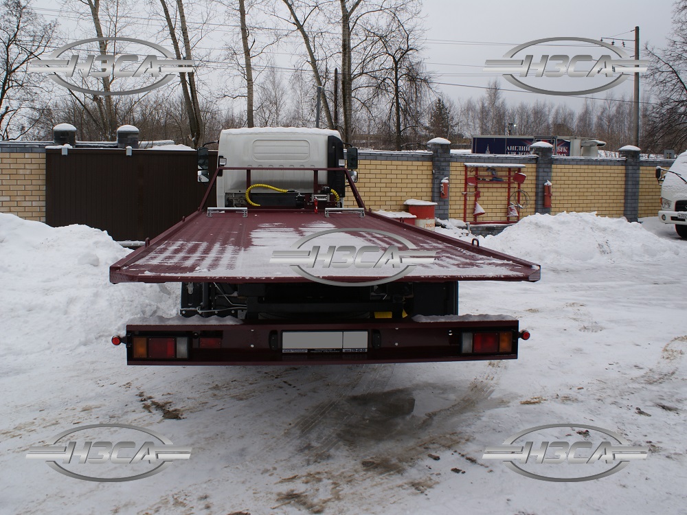 Эвакуатор Isuzu 90 со сдвижной платформой