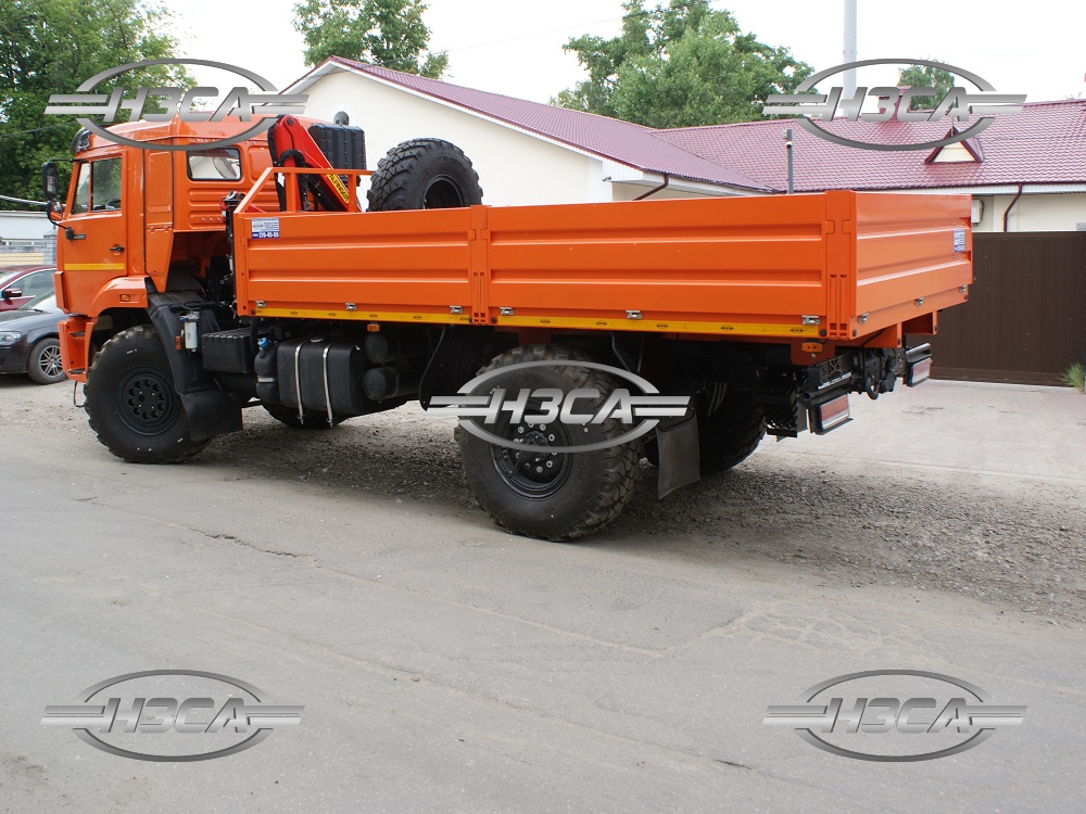 Бортовой КАМАЗ-43502 с краном-манипулятором (КМУ)